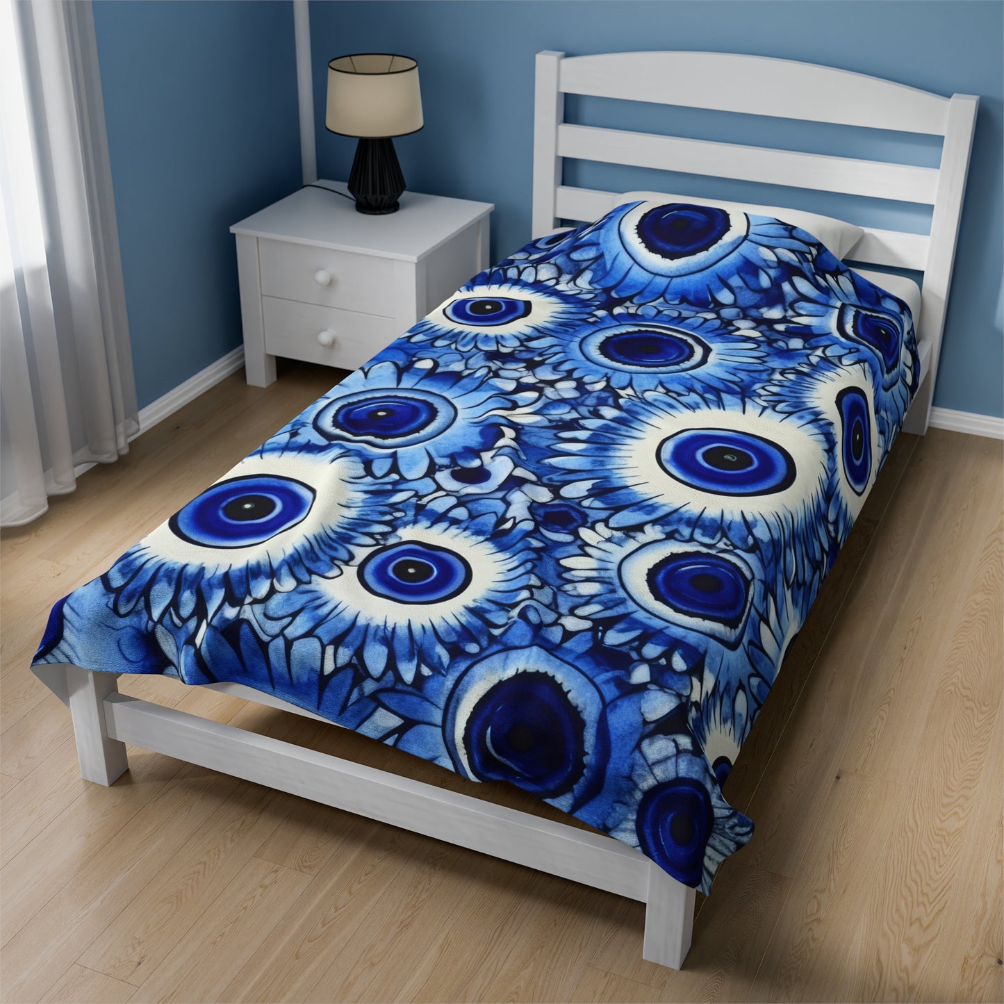 Portentous Pupil. Velveteen Plush Blanket.