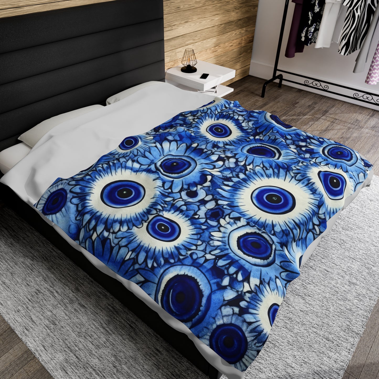 Portentous Pupil. Velveteen Plush Blanket.