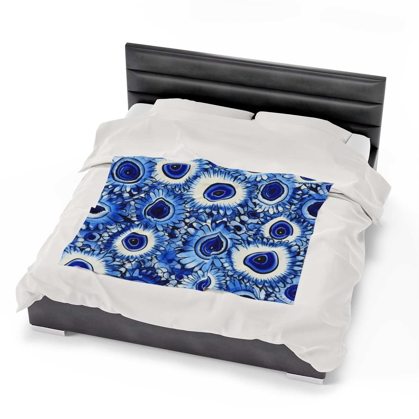 Portentous Pupil. Velveteen Plush Blanket.