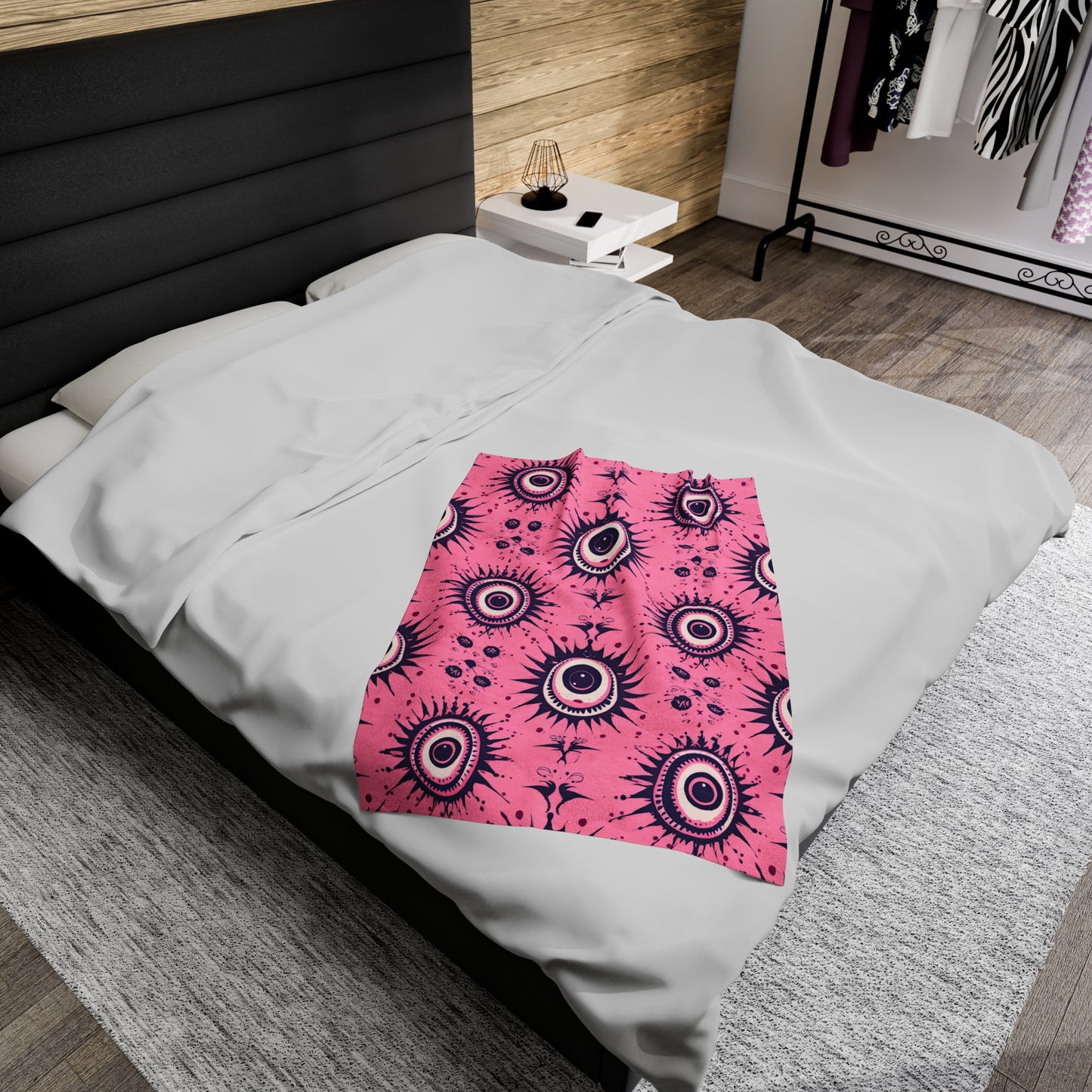 Sinuous Specter. Velveteen Plush Blanket.