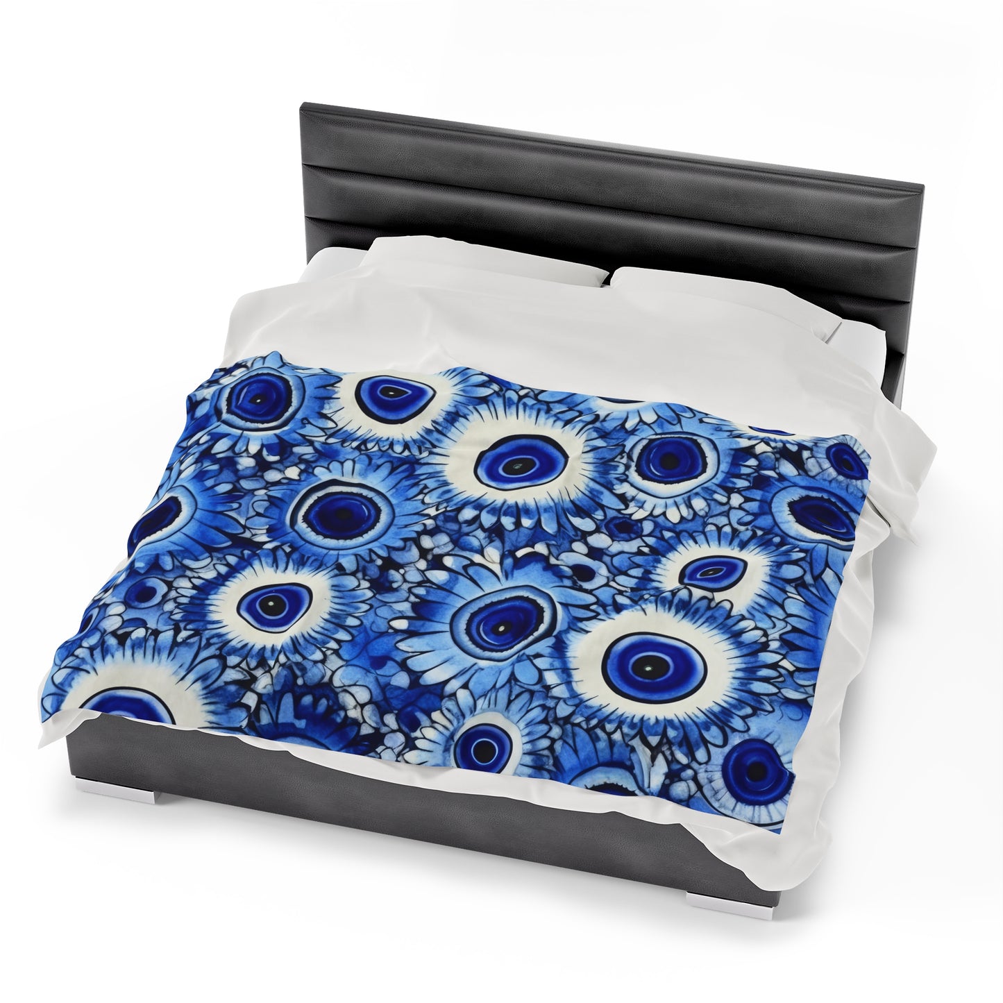 Portentous Pupil. Velveteen Plush Blanket.