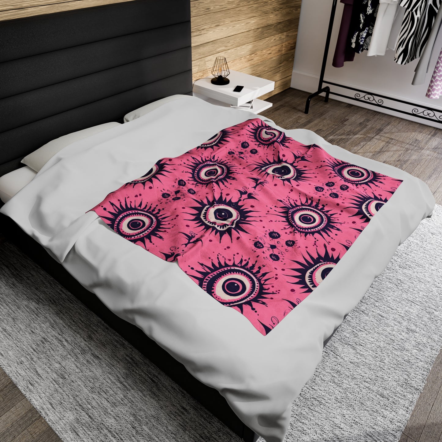 Sinuous Specter. Velveteen Plush Blanket.