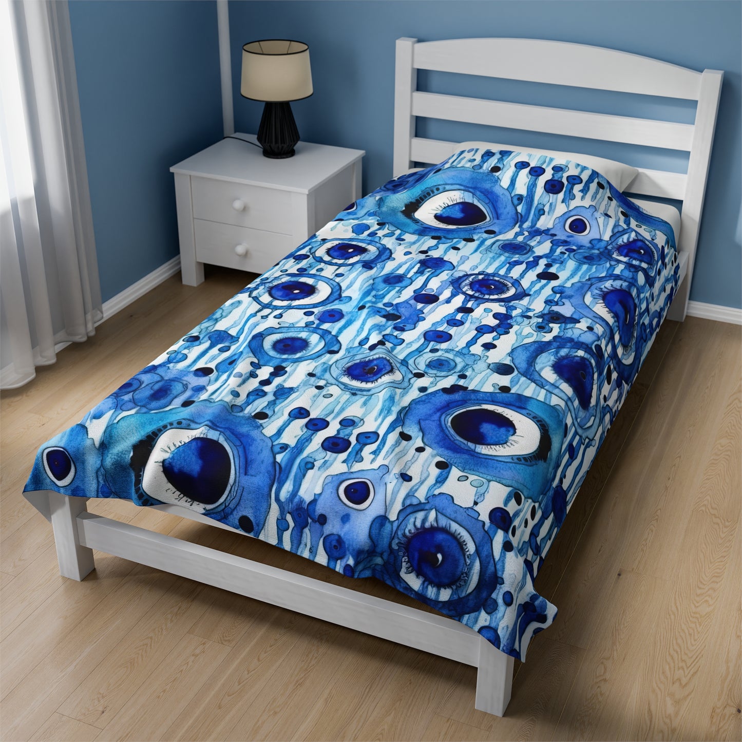 Portentous Pupil. Velveteen Plush Blanket.